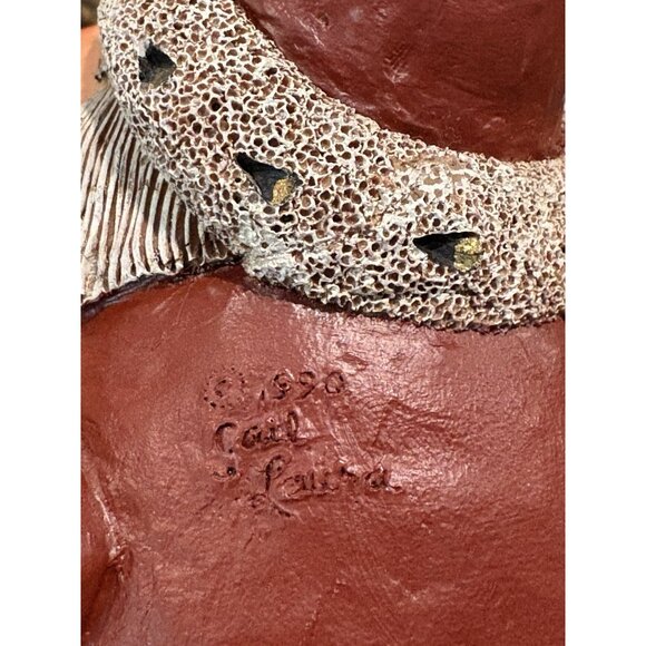 Gail Laura Folk Art Santa Large Round Heavy Sculpture 1990 Signed 8” - Picture 3 of 6